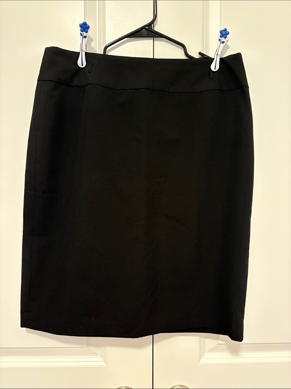 Liz Claiborne Black Pencil Skirt - Sleek Office Staple